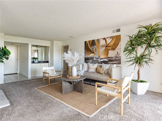 El Segundo, CA 90245,123 E Oak Avenue #202