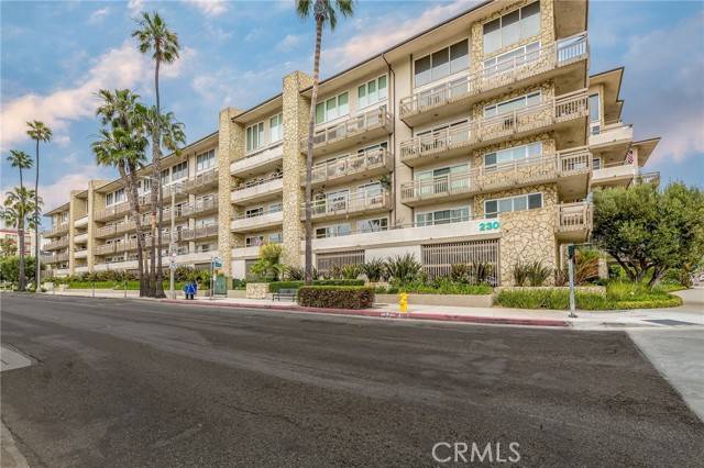 Redondo Beach, CA 90277,230 S Catalina Avenue #106