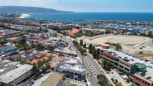 Redondo Beach, CA 90277,806 N Catalina Avenue