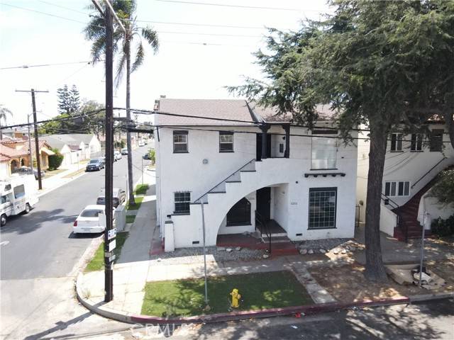 Los Angeles, CA 90044,1250 W 83rd Street