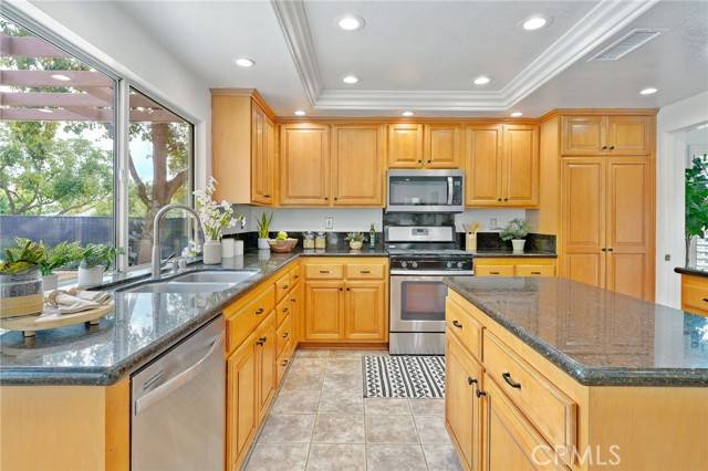 Riverside, CA 92506,317 Leafwood Ct.