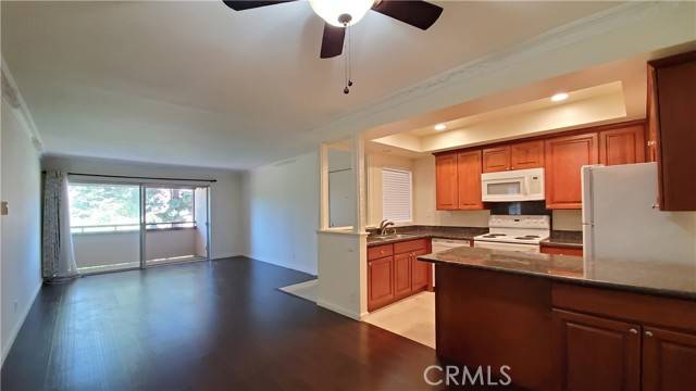 Rancho Palos Verdes, CA 90275,5937 Armaga Spring Road #K