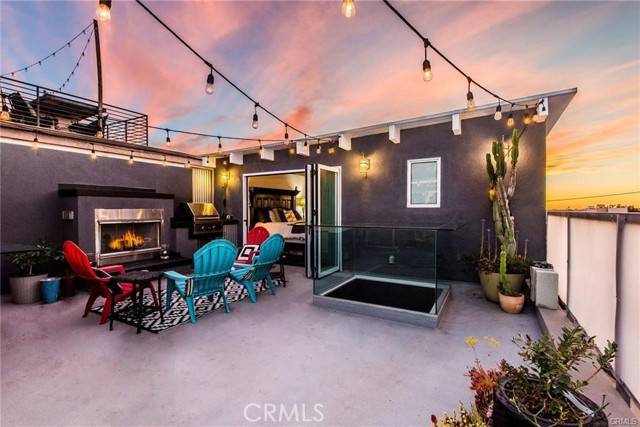 Hermosa Beach, CA 90254,136 Hill Street