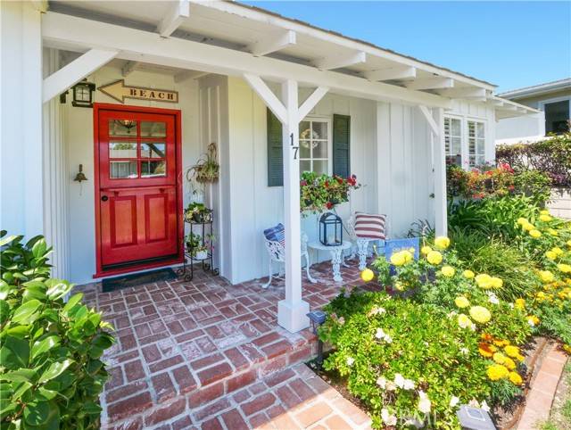 Rancho Palos Verdes, CA 90275,17 Barkentine Road