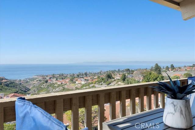 Rancho Palos Verdes, CA 90275,6542 Ocean Crest Drive #C303