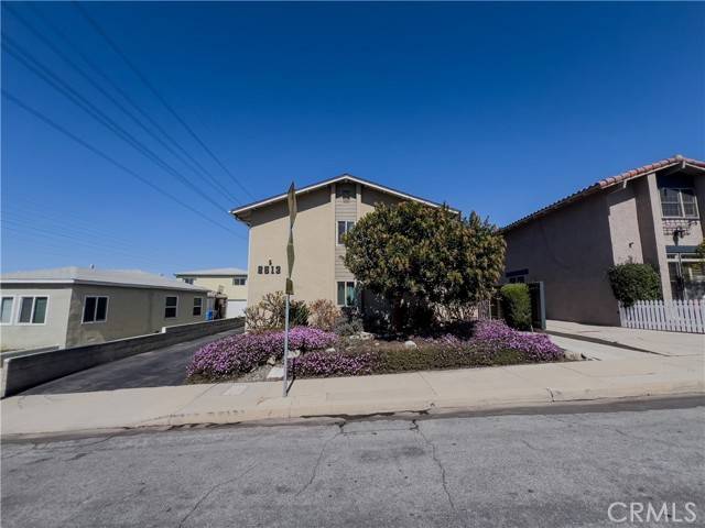 Redondo Beach, CA 90278,2513 Ruhland Avenue