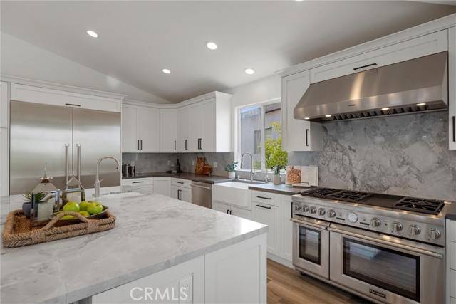 Redondo Beach, CA 90277,136 Via Los Miradores