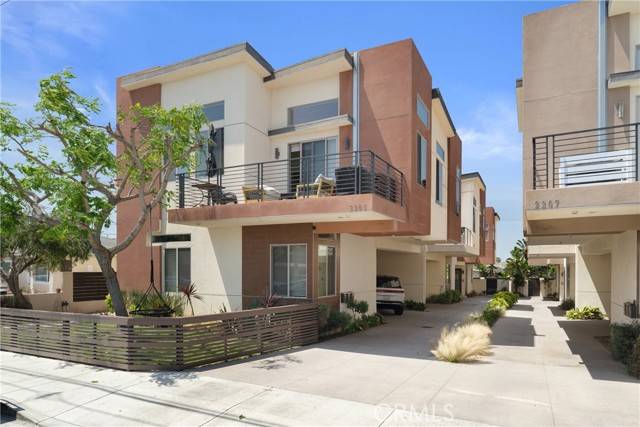 Redondo Beach, CA 90278,2205 Rockefeller Lane #B