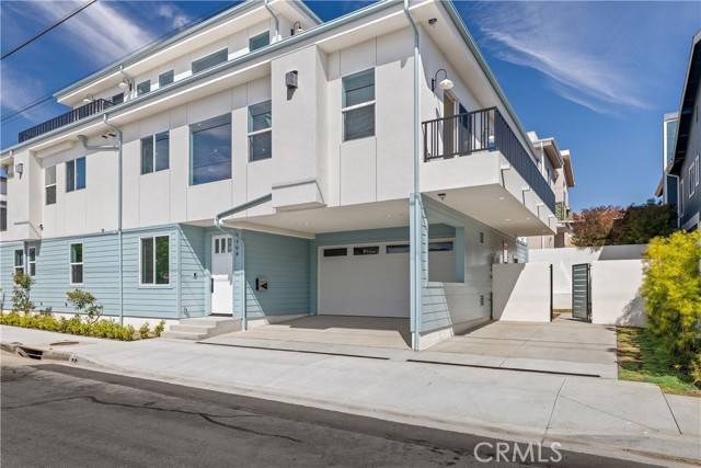 Redondo Beach, CA 90278,1708 Blossom