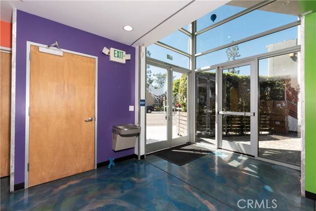 Redondo Beach, CA 90277,512 N Pacific Coast Highway