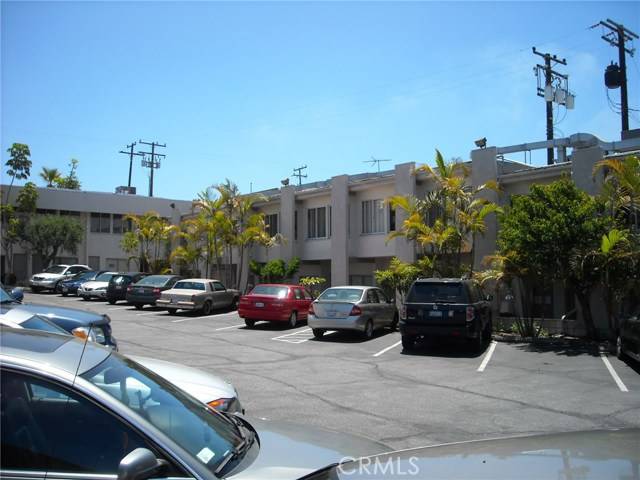 Manhattan Beach, CA 90266,2100 N Sepulveda Boulevard