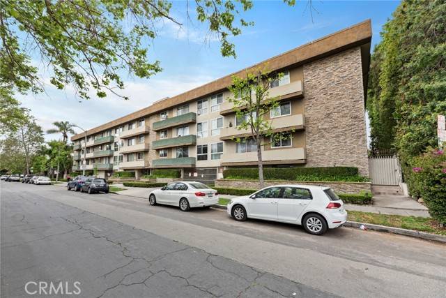 Los Angeles, CA 90036,525 N Sycamore Avenue #333