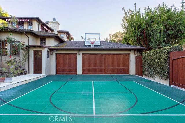 Rolling Hills Estates, CA 90274,10 Hidden Valley Road