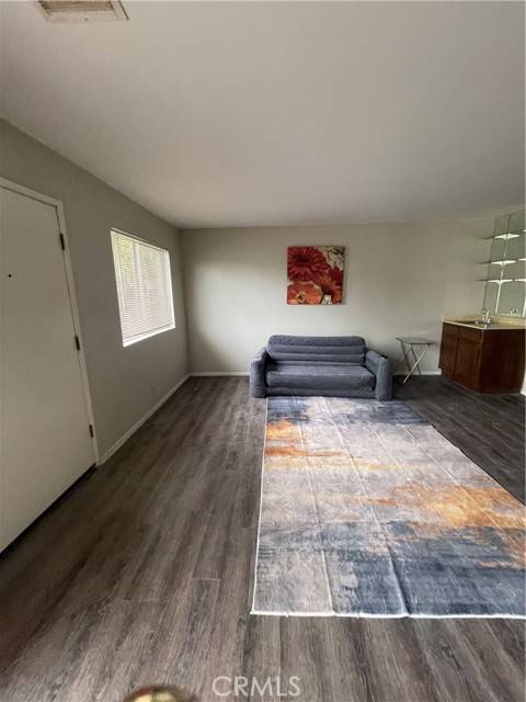 Chatsworth (los Angeles), CA 91311,10215 Variel Avenue #14