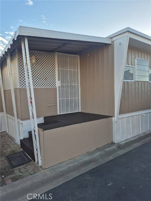 Lomita, CA 90717,24725 Pennsylvania Avenue #B18