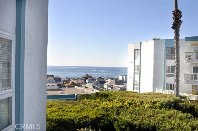 Redondo Beach, CA 90277,650 The Village #214