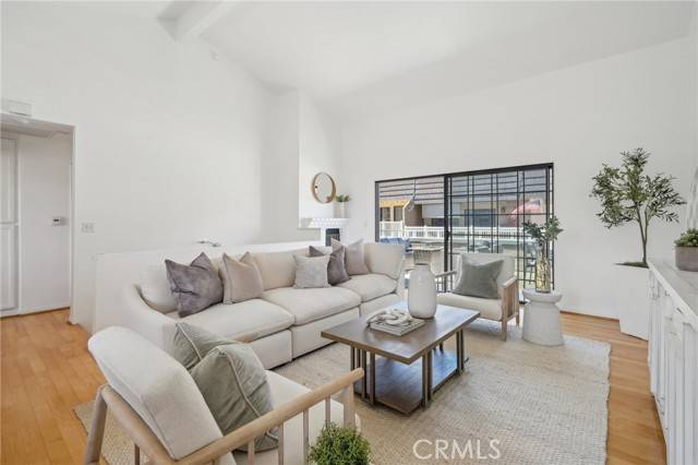 Redondo Beach, CA 90278,1924 Mathews Avenue #B