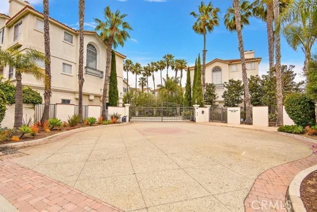 Hawthorne, CA 90260,5457 Marine Avenue #2