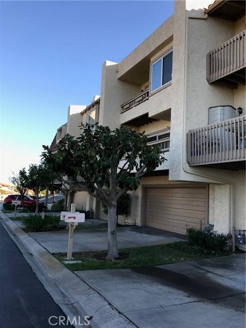Rancho Palos Verdes, CA 90275,54 Hilltop Circle