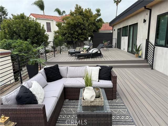 Los Angeles, CA 90043,4756 Keniston Avenue