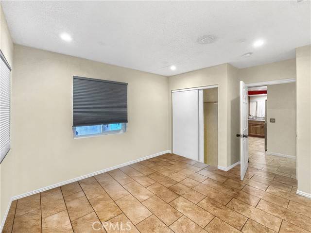 Hawthorne, CA 90250,4084 W 137th Street #B