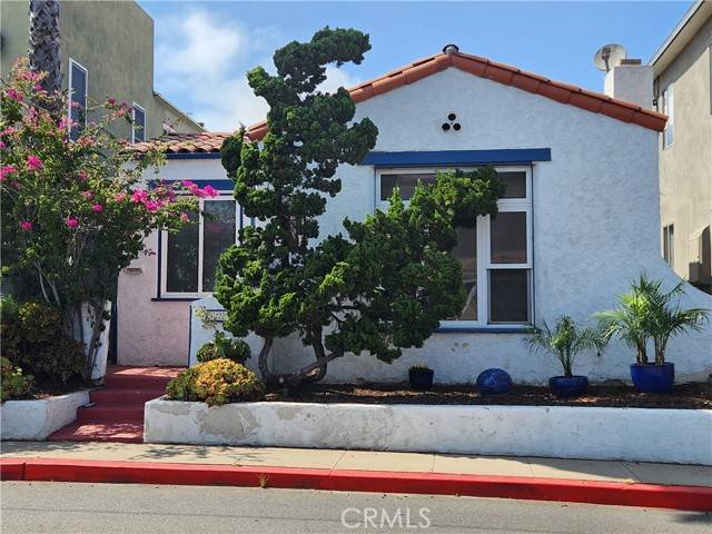 Hermosa Beach, CA 90254,329 27th Street