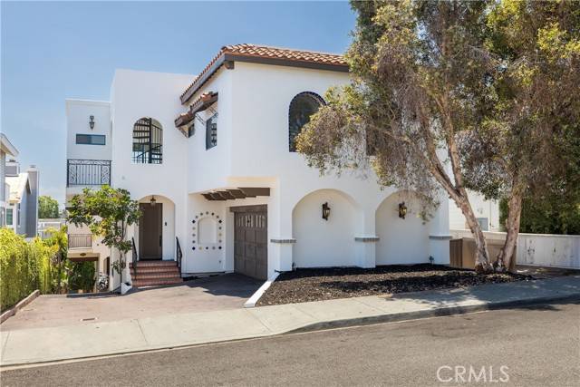 Redondo Beach, CA 90278,1922 Gates Avenue #A