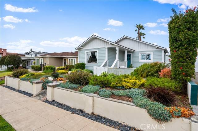 Redondo Beach, CA 90277,231 Avenue D