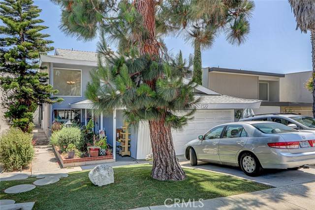 Redondo Beach, CA 90277,1322 Amethyst Street