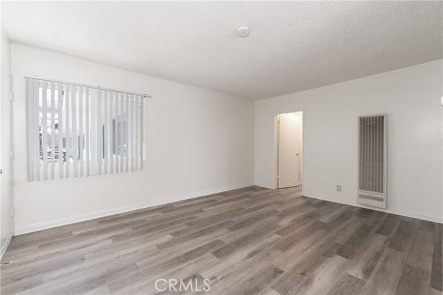 Redondo Beach, CA 90278,2209 Carnegie Lane #4