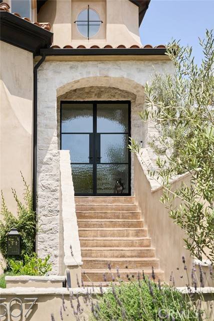 Redondo Beach, CA 90277,507 Sapphire Street