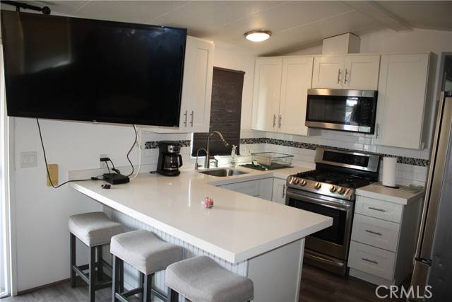 Torrance, CA 90504,1900 Artesia Boulevard #5