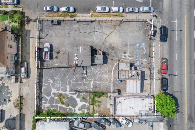 Los Angeles, CA 90011,5630 S Central Avenue