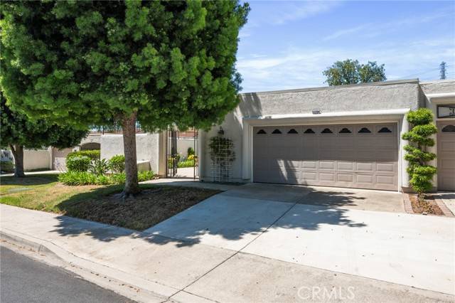 Laguna Woods, CA 92637,5520 Via La Mesa #A