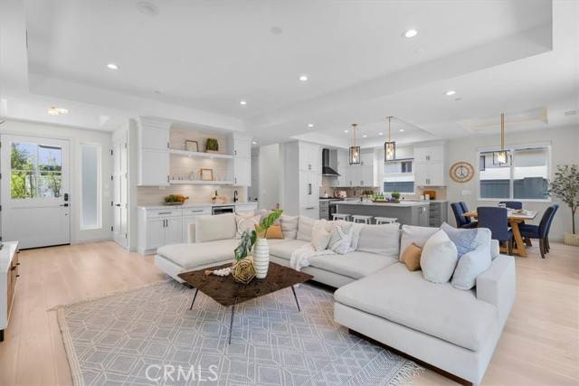 Redondo Beach, CA 90278,2117 Marshallfield Lane #B