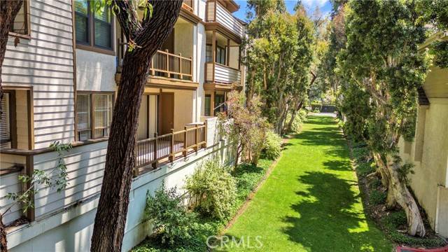 Torrance, CA 90503,2571 Plaza Del Amo #107