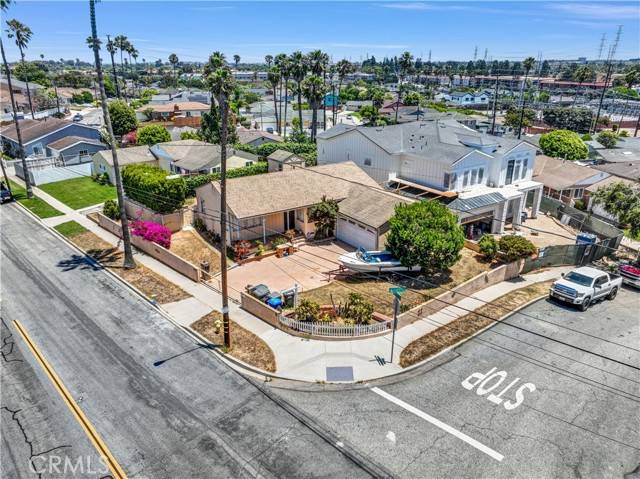 Redondo Beach, CA 90278,526 Cluster Lane