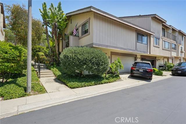 Rancho Palos Verdes, CA 90275,28120 Ridgepoint Court