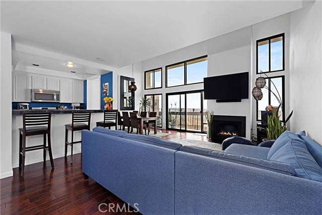 Playa Del Rey (los Angeles), CA 90293,8180 Manitoba Street #350