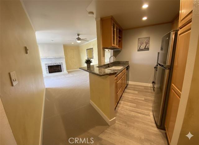 Redondo Beach, CA 90277,650 The Village #314