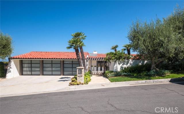 Palos Verdes Estates, CA 90274,1409 Via Davalos