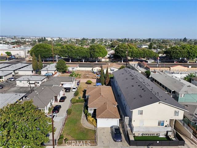 Lawndale, CA 90260,14522 Avis Avenue
