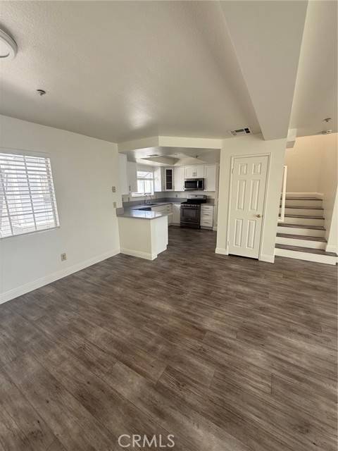 Tustin, CA 92780,15642 Pasadena