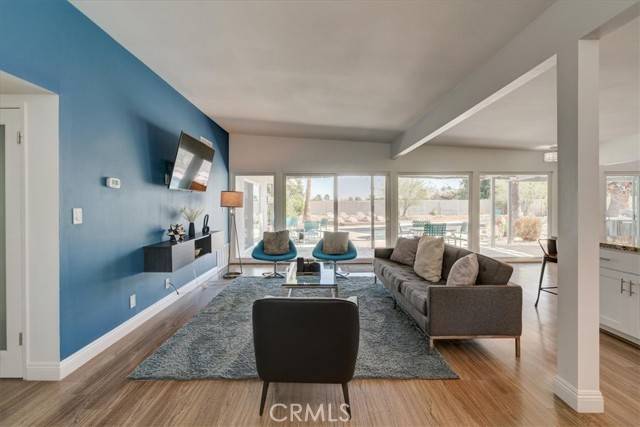 Palm Springs, CA 92262,2922 N Farrell