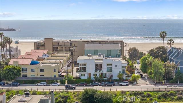 Marina Del Rey, CA 90292,30 Reef Street #3
