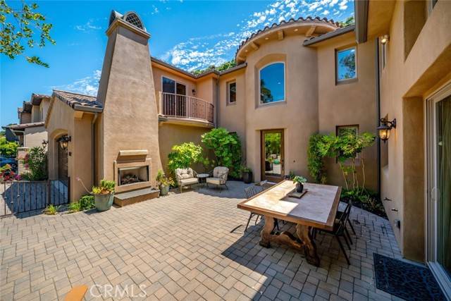 San Luis Obispo, CA 93405,889 Isabella Way