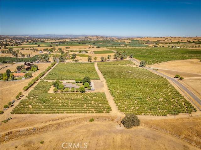 Paso Robles, CA 93446,5055 Rancho La Loma Linda Drive