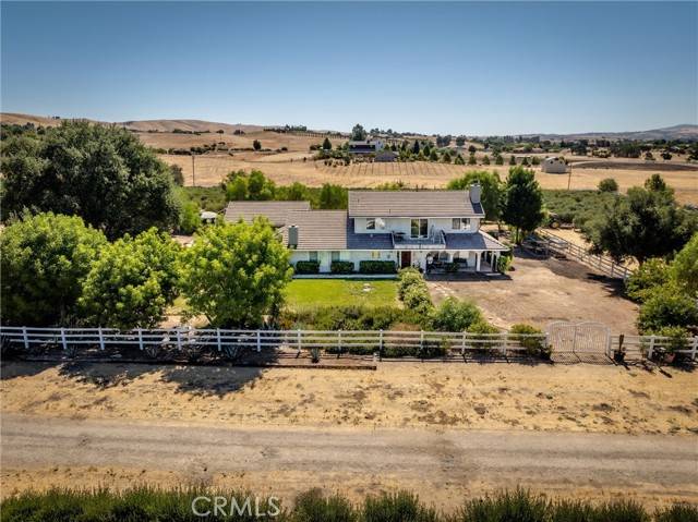 Paso Robles, CA 93446,5055 Rancho La Loma Linda Drive