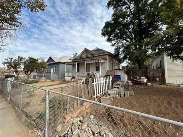 Fresno, CA 93721,330 L Street