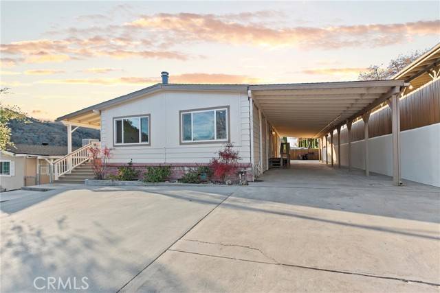 Paso Robles, CA 93446,4561 Windward Way